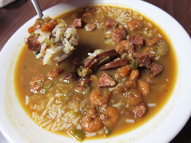 06-seafood-gumbo-jans-cajun-restaurant